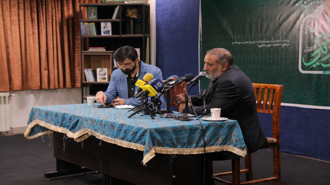 تأسیس خانه ادبیات افغانستان در تهران از خدمات برجسته محمد سرور رجایی بود