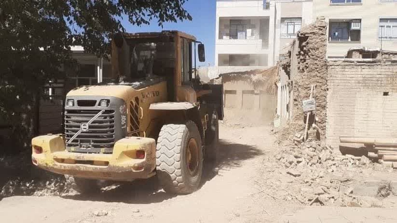 عملیات تحول شهری در هسته مرکزی شهرکرد؛ خیابان بوعلی در مسیر تعریض کامل + فیلم
