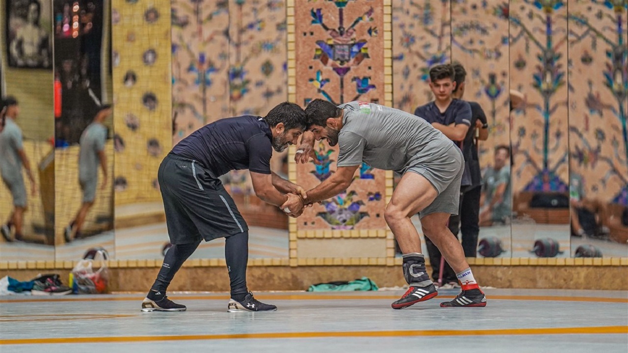 دبیر با قاسم‌پور سرشاخ شد + فیلم