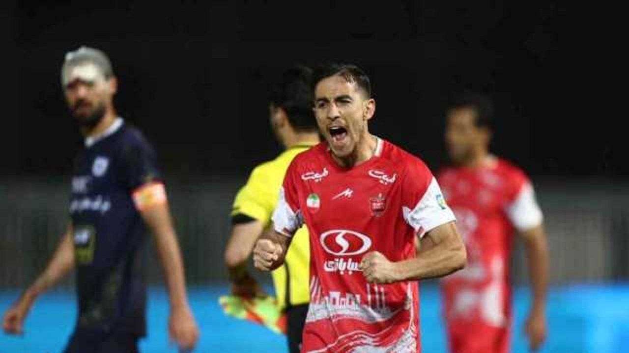 احتمال ماندن احمدزاده در پرسپولیس قوت گرفت