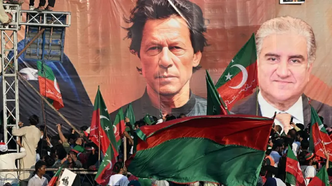 پلیس پاکستان ۱۲۰ کارگر حزب عمران خان را پیش از تظاهرات دستگیر کرد