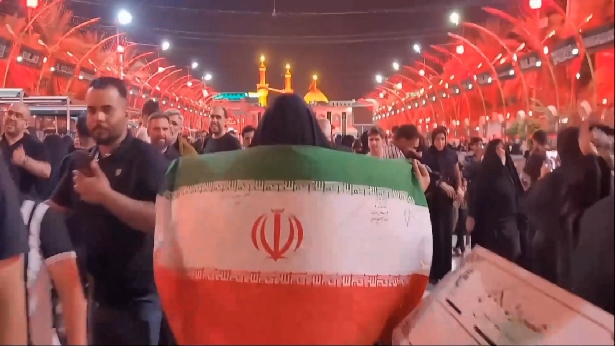 هم‌قدم با شهدای دفاع مقدس ۱۲ روزه در کربلای معلی + فیلم