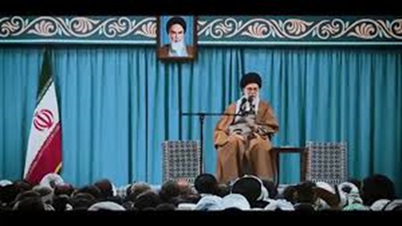 رهبر معظم انقلاب: واقعاً شهید بابایی الگو است + فیلم
