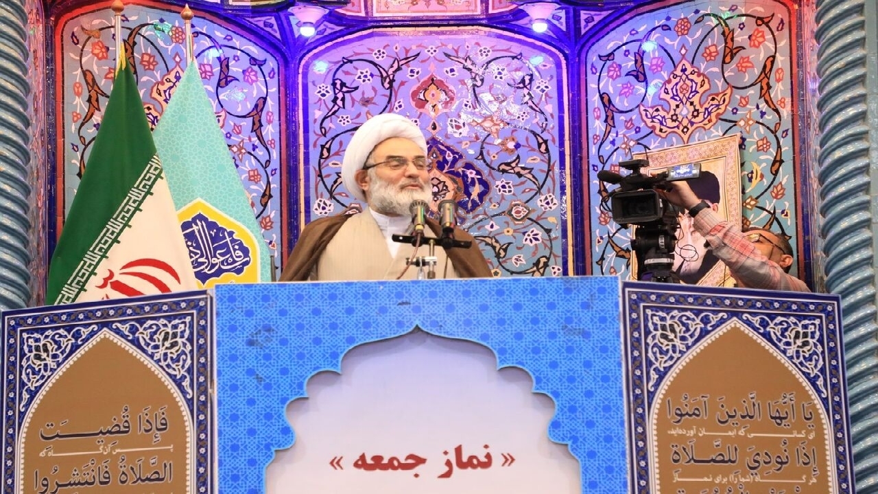 دشمن از ایران اسلامی قدرتمند می ترسد