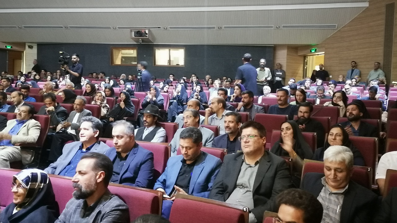گلایه خبرنگاران کرمانی از مدیران/ بیمه ومسکن درصدر مطالبات خبرنگاران