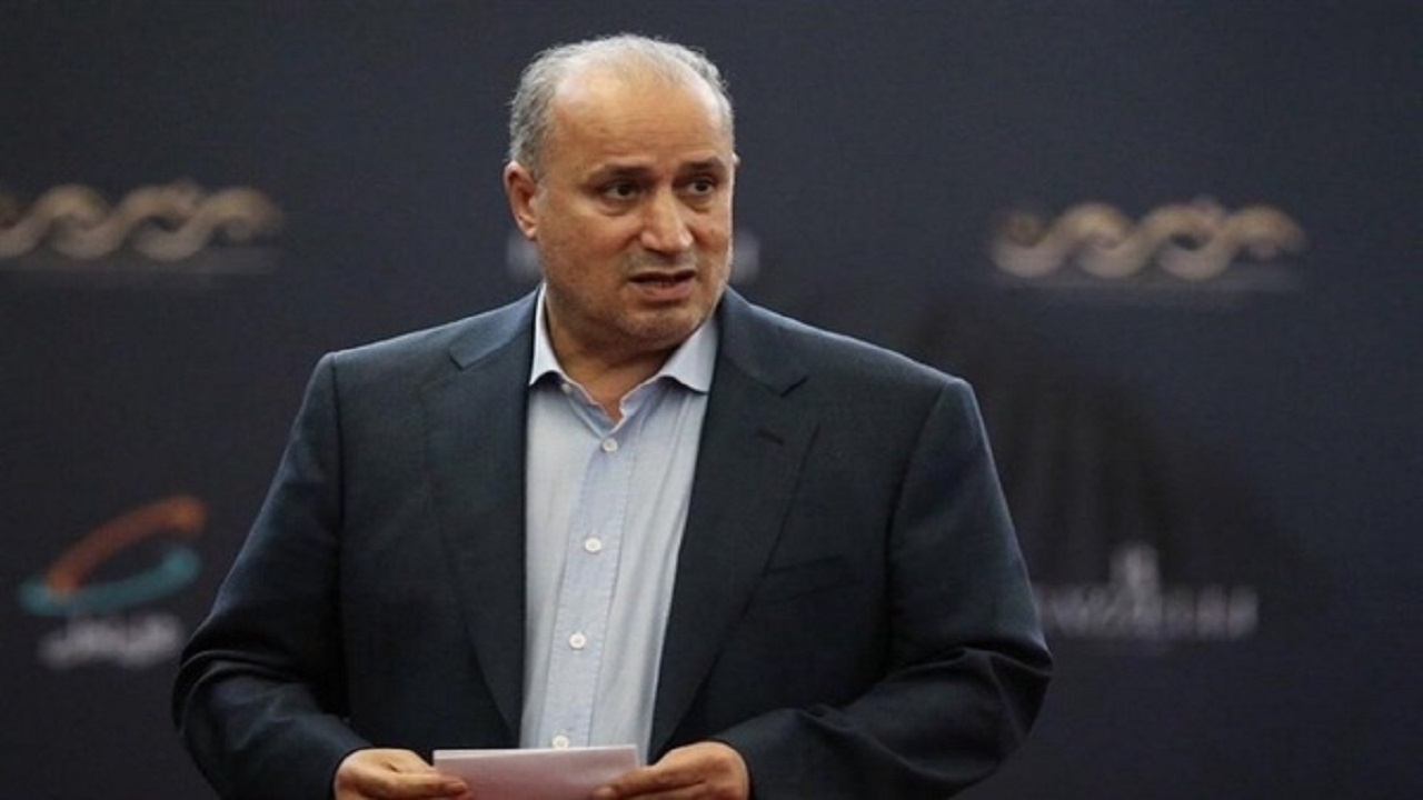 تاج: داور اگر شعار نژادپرستانه شنید، همان جا بازی را تمام کند