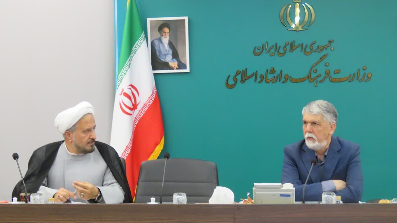 وزیر فرهنگ: کانون‌های مساجد باید حوزه‌های هنر، رسانه و کتاب را تقویت کنند