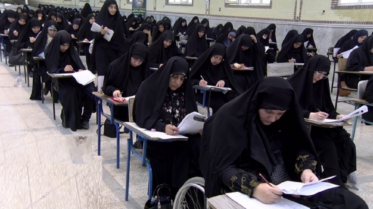 بخش معارفی مسابقات سراسری قرآن کریم در قم برگزار شد