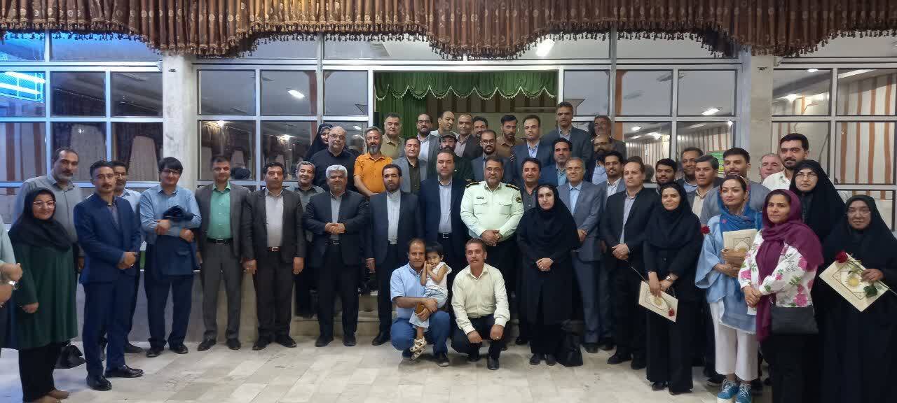 قابی به یاد ماندنی از مراسم نکوداشت روز خبرنگار در نیشابور