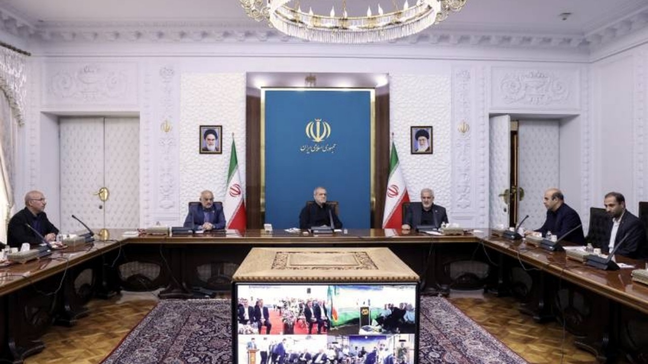 بهره‌برداری و آغاز عملیات اجرایی ۴۲۵ مگاوات نیروگاه خورشیدی در ۴ استان کشور