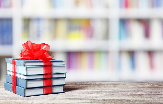 اهدای ۱۳۵ هزار جلد کتاب به کتابخانه‌های عمومی فارس