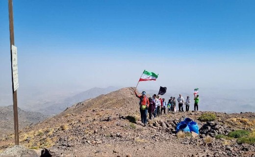 صعود مشترک به قله یزد کوهنوردان ایران و افغانستان + تصاویر