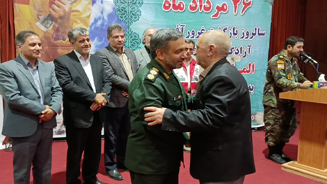 تجلیل و قدردانی از آزادگان دوران دفاع مقدس در مراغه