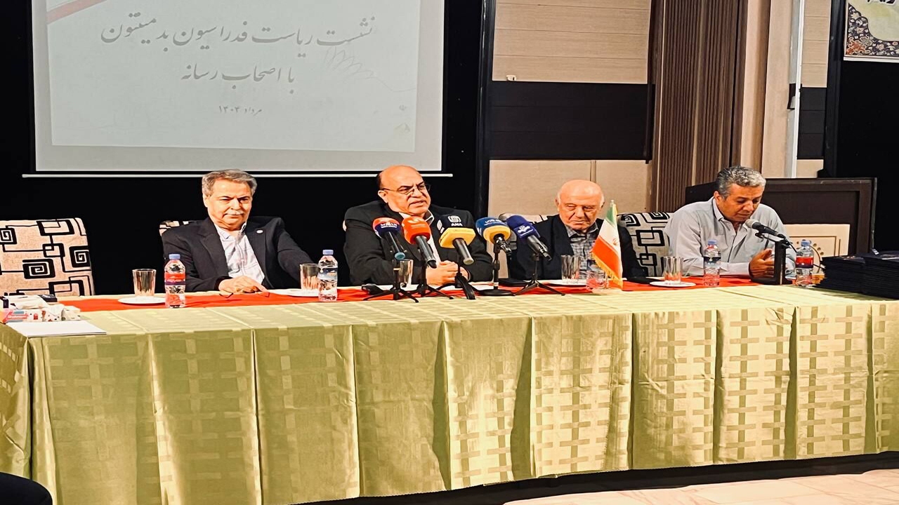 پوریا: جایزه دلاری برای اولین دوره مسابقات بین‌المللی بدمینتون جام خزر