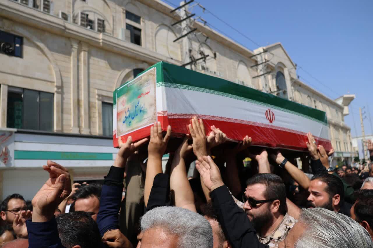 تشییع پیکر مطهر شهید اسماعیل پاشایی در شهرستان بهارستان