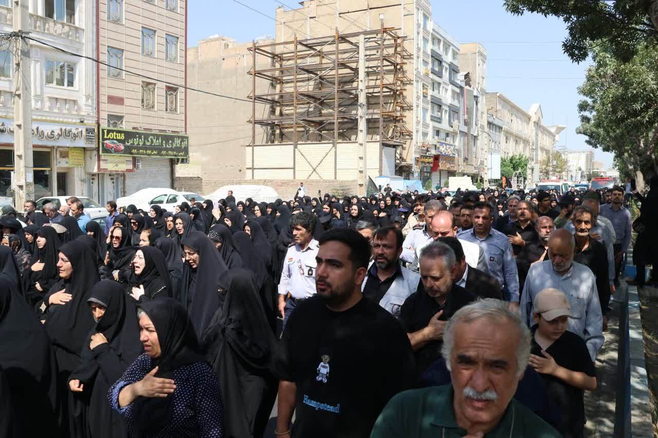 تشییع پیکر مطهر شهید اسماعیل پاشایی در شهرستان بهارستان