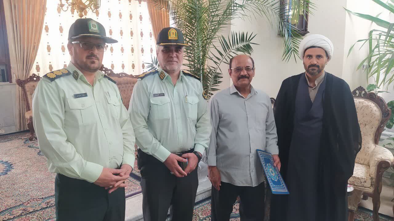 مراسم تجلیل و دیدار از خانواده آزادگان در نیشابور مراسم تجلیل و دیدار از خانواده آزادگان در نیشابور