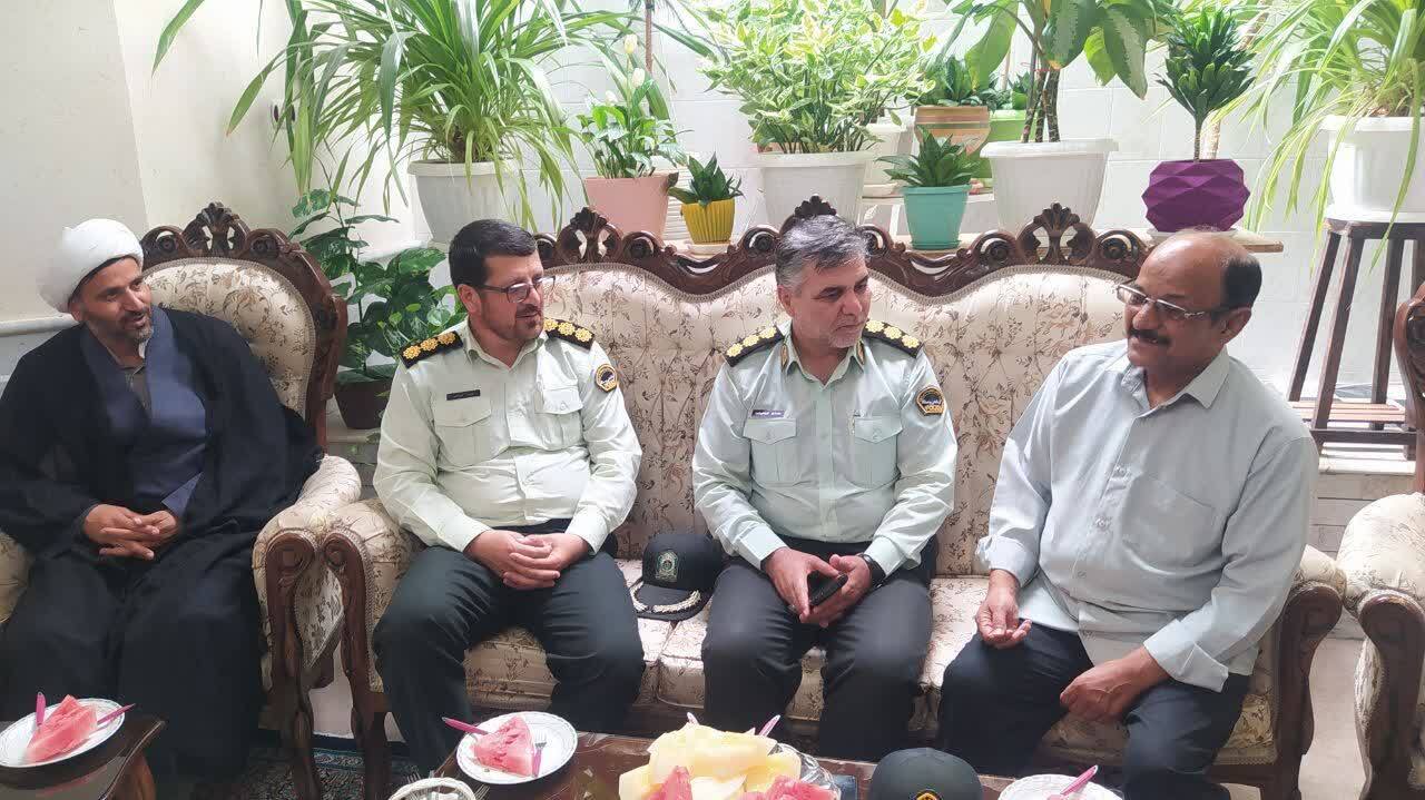 برگزاری مراسم تجلیل و دیدار از خانواده آزادگان برگزاری مراسم تجلیل و دیدار از خانواده آزادگان