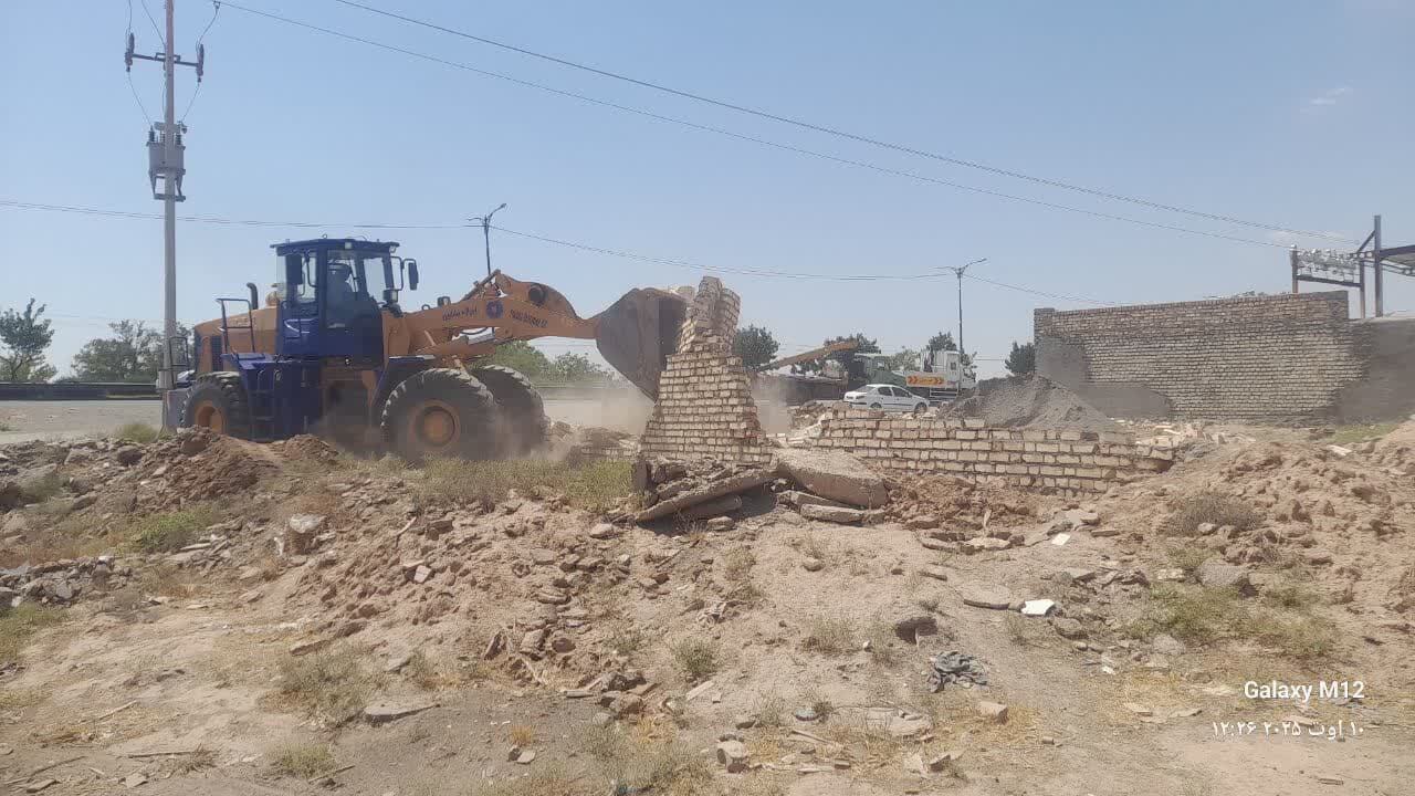 ساخت و ساز غیر مجاز