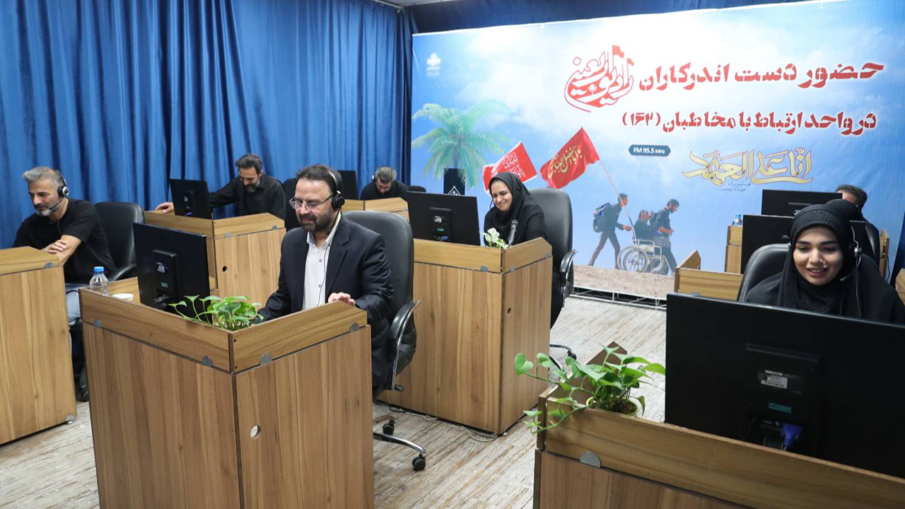 دست‌اندرکاران رادیو اربعین امروز به اداره‌کل روابط‌عمومی رسانه ملی آمدند