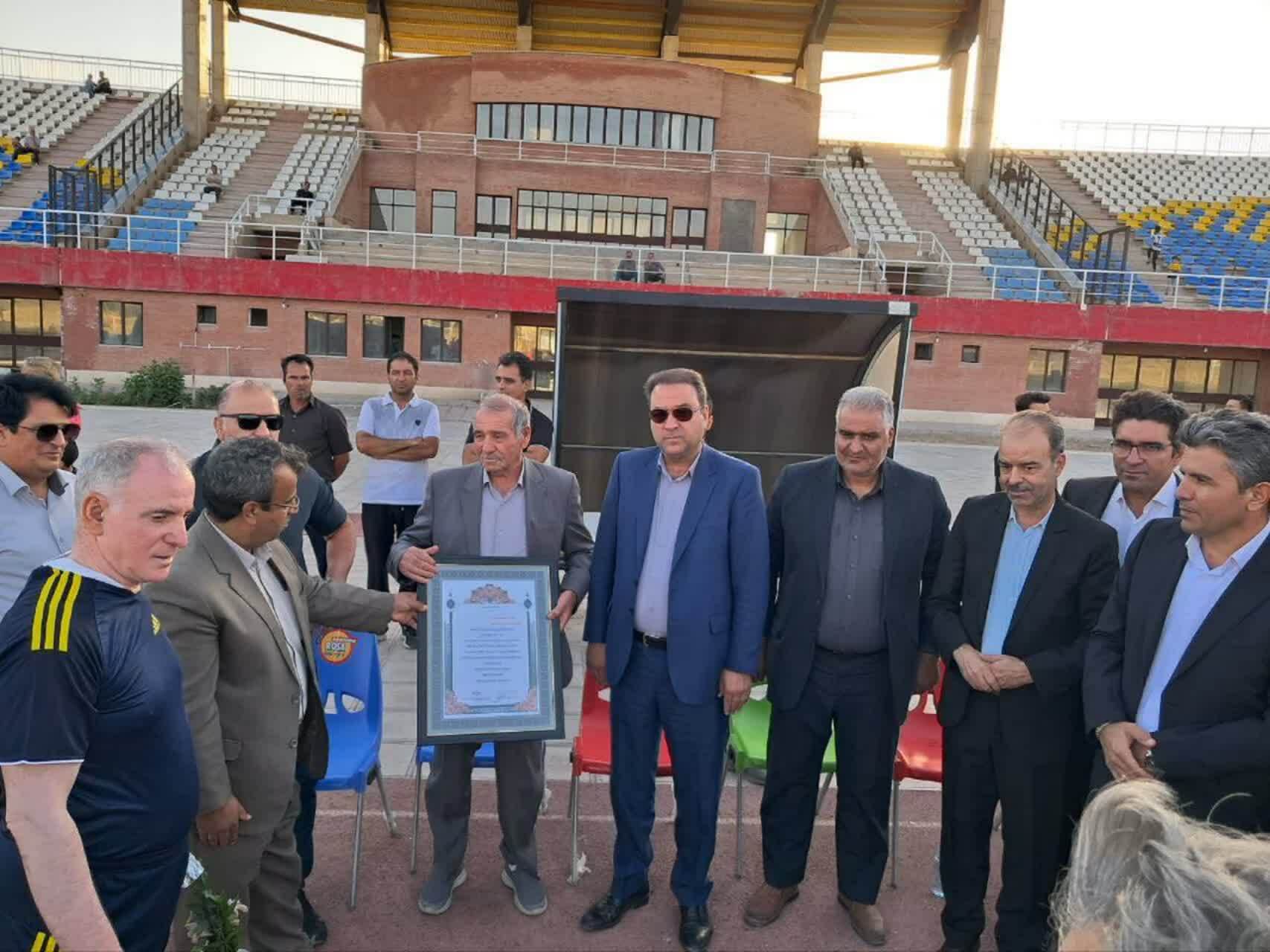 برگزاری مسابقات گرامیداشت و پاسداشت پیشکسوستان فوتبال در نیشابور