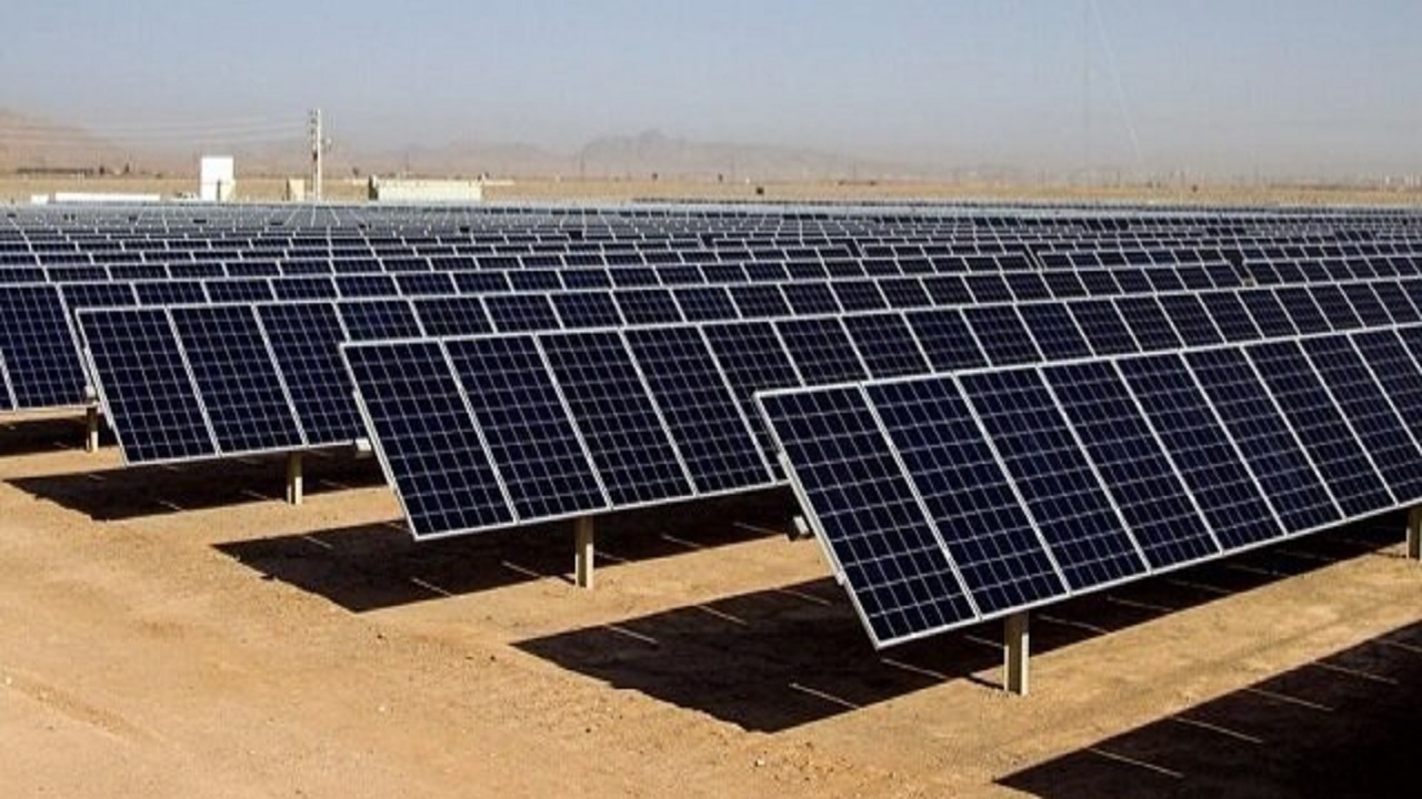 صدور نخستین مجوز نیروگاه تجمیعی کشور به یک مددجوی قمی