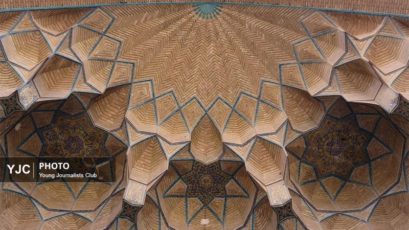 قاب&zwnj;هایی از شکوه مسجد جامع قم