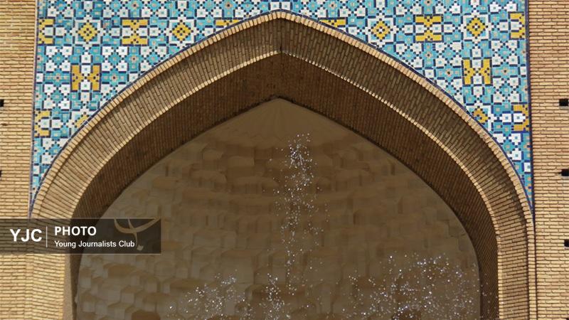 قاب&zwnj;هایی از شکوه مسجد جامع قم