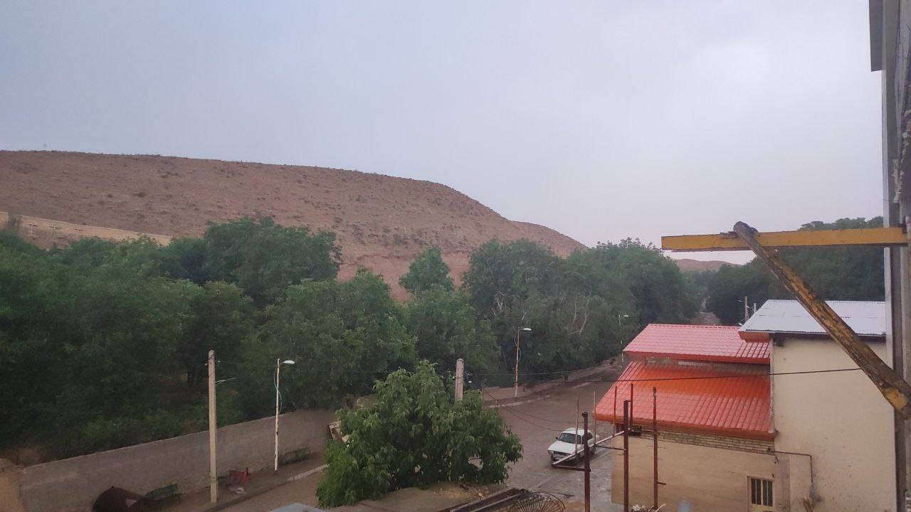 بارش باران جان تازه به روستای گردشگری توآباد بخشید