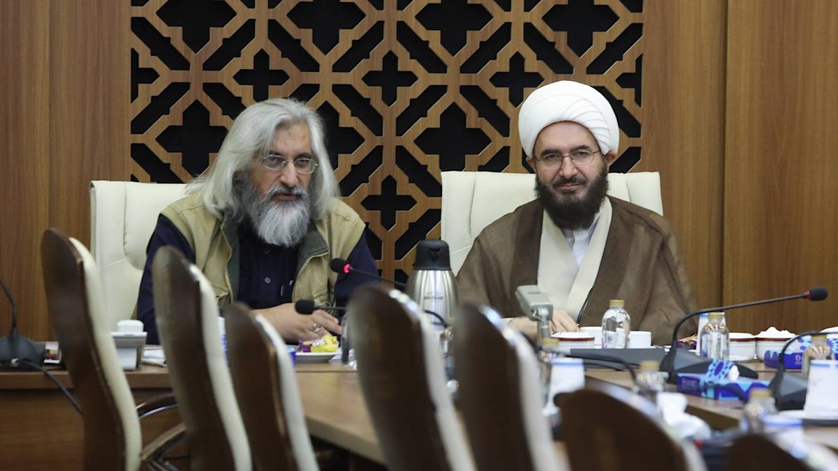 برگزاری همایش ادبی و هنری «از ایران بخوان» در تالار وحدت + فیلم