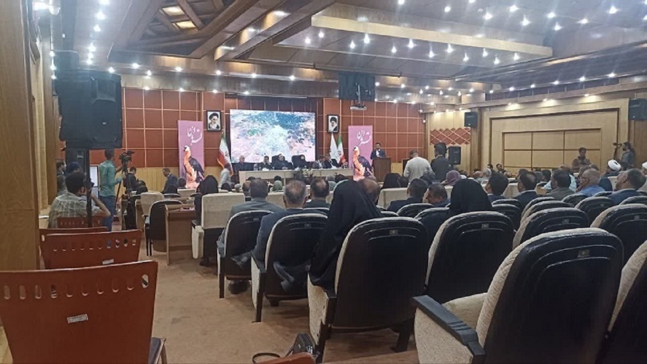 رویکرد محیط زیستی دولت، توسعه گلخانه‌ها و تصفیه خانه‌ها