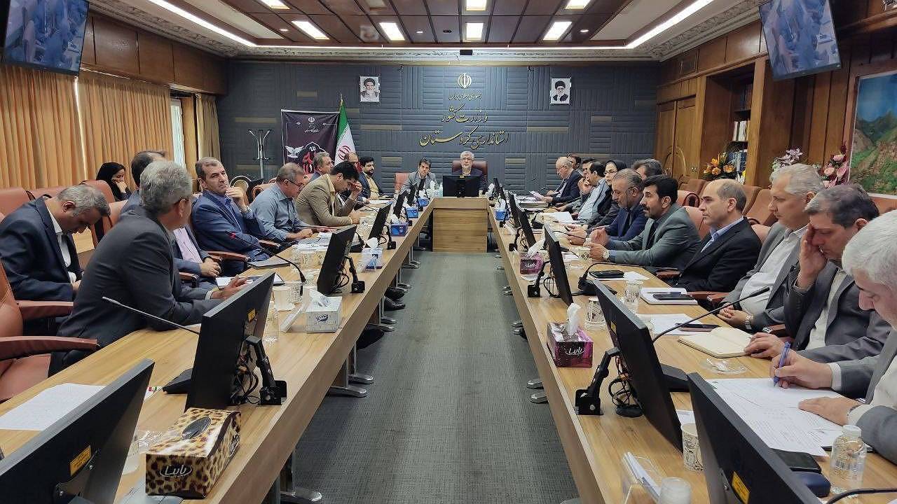 شتاب‌ سرمایه‌گذاری در کردستان مستلزم تسهیل امور اداری است