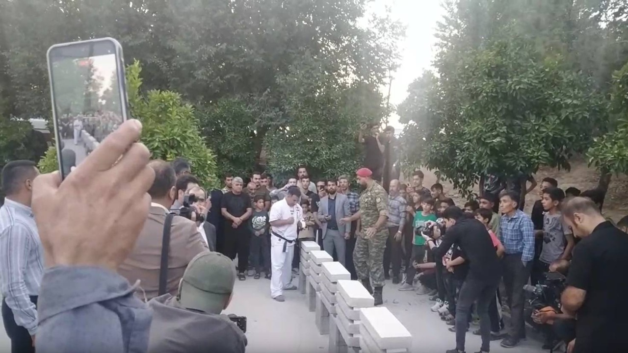 رکورد جدیدی در ظفرآباد بخش مرکزی شیراز بنام ایران ثبت شد + فیلم
