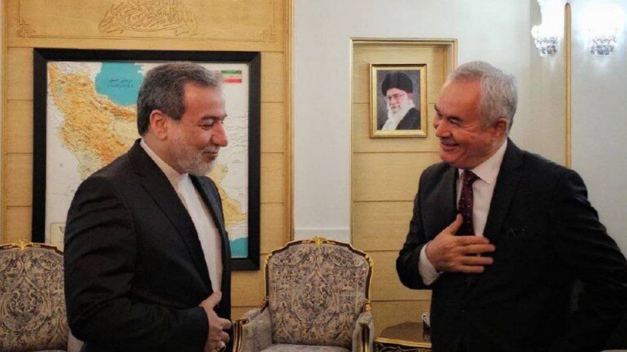 عراقچی عازم تاجیکستان شد
