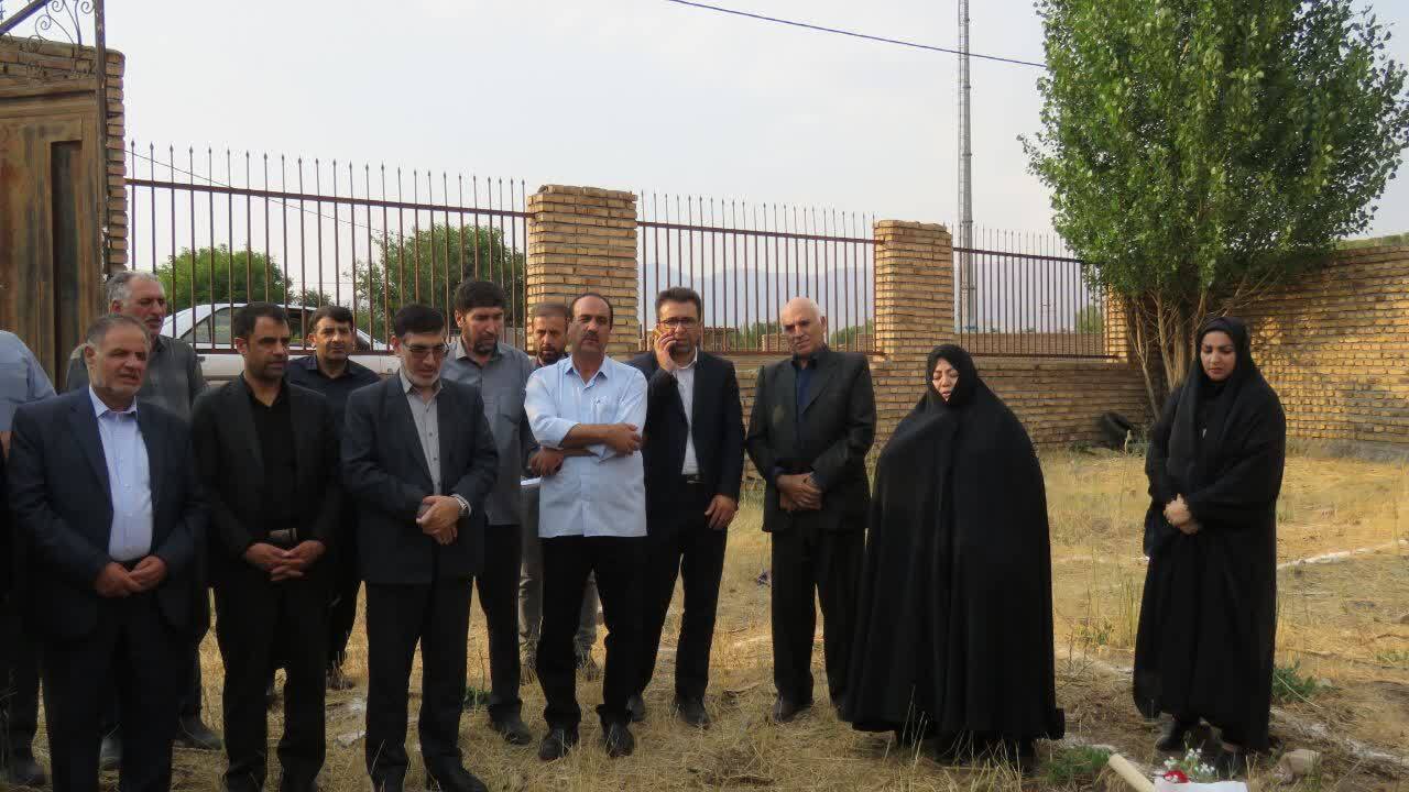 برگزاری آئین کلنگ زنی مدرسه استثنایی برهان در هریس
