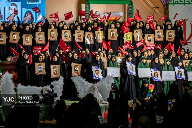 پاسداشت ۱۱۰ شهید زن و کودک در مصلی تهران
