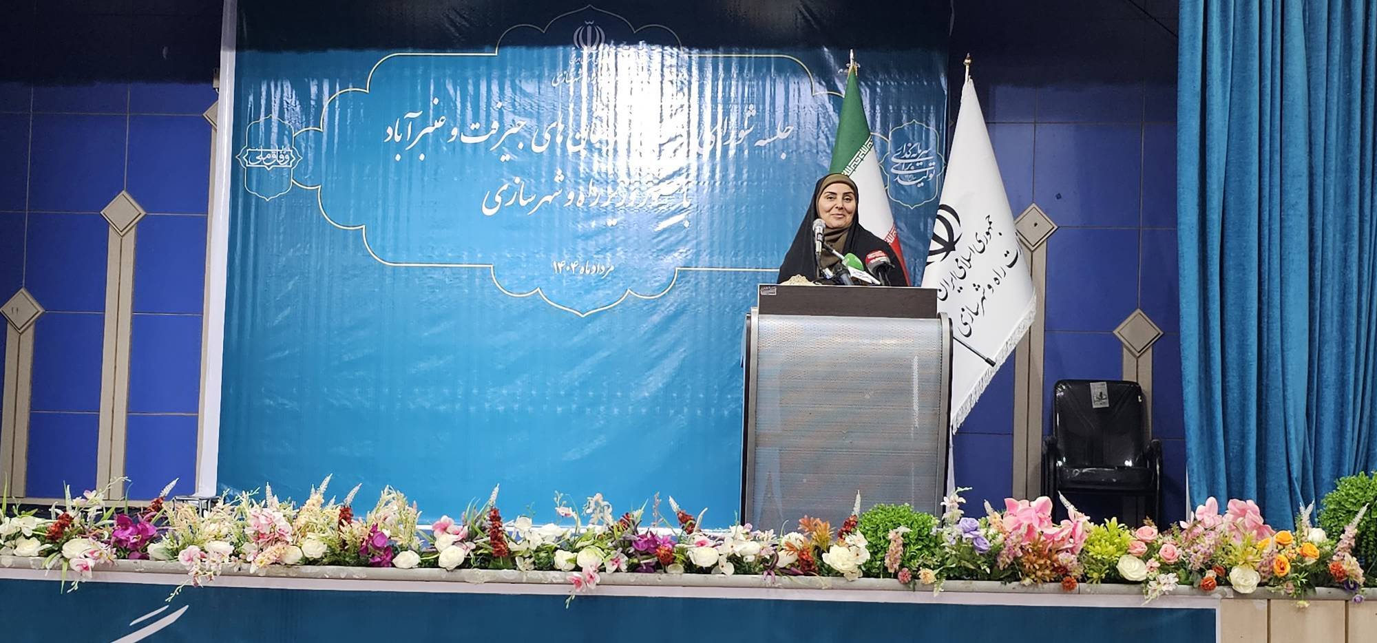 با جدیت پیگیر نوسازی ناوگان فرسوده و توسعه راه‌آهن در جنوب کرمان هستیم/ آماده همکاری با بخش خصوصی
‏  