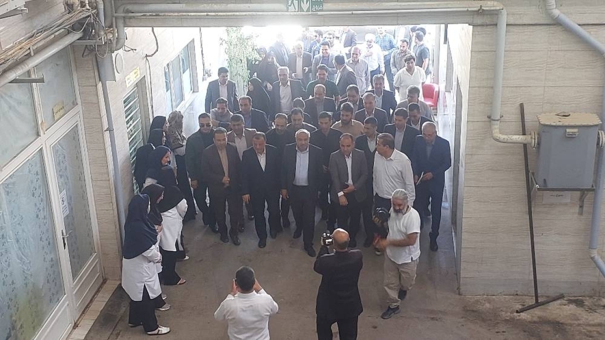نبود نوبت الکترونیکی در بیمارستان‌ها، باعث صف‌بستن بیماران + فیلم