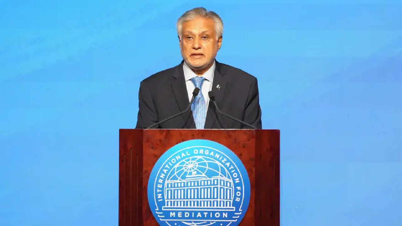 وزیر خارجه پاکستان عازم بنگلادش شد