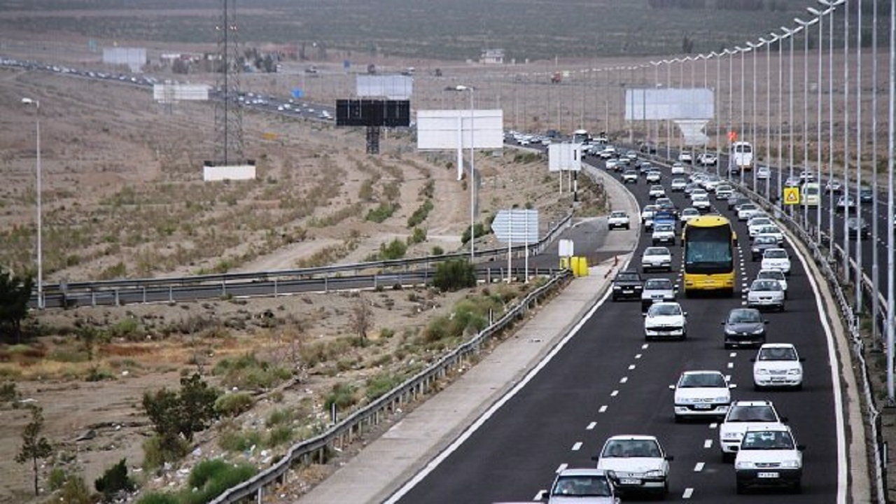 کاهش بیش از ۱۰ درصدی ورود خودرو به قم