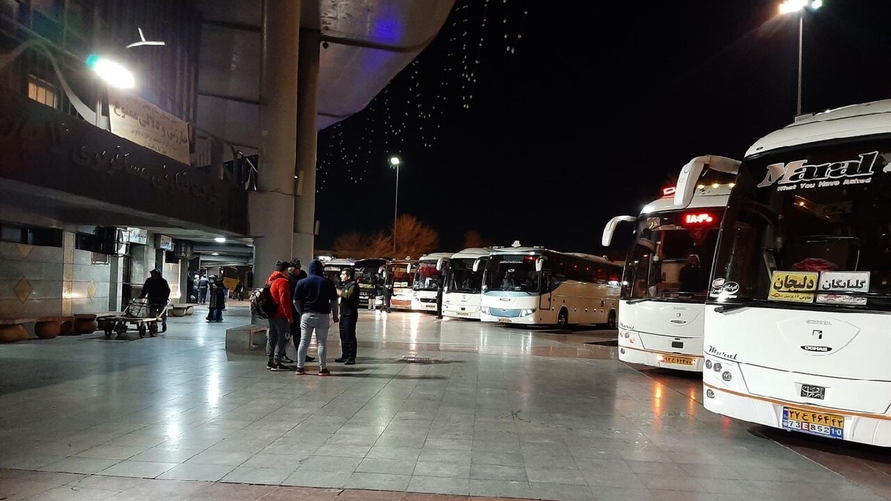 ورود روزانه ۱۸۰۰ اتوبوس به مشهد برای بازگشت زائران