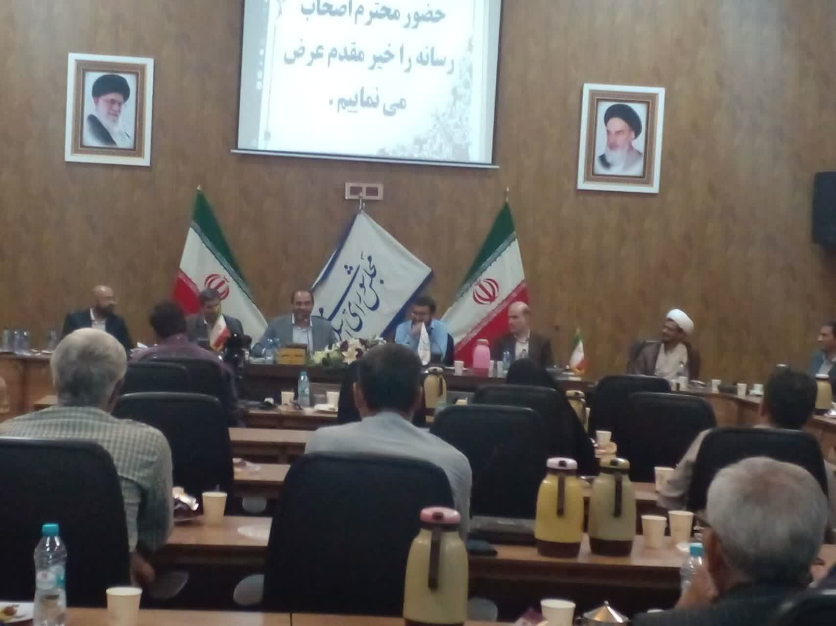 گرامیداشت هفته دولت در نیشابور با حضور جمعی از اصحاب رسانه + عکس گرامیداشت هفته دولت در نیشابور با حضور جمعی از اصحاب رسانه + عکس