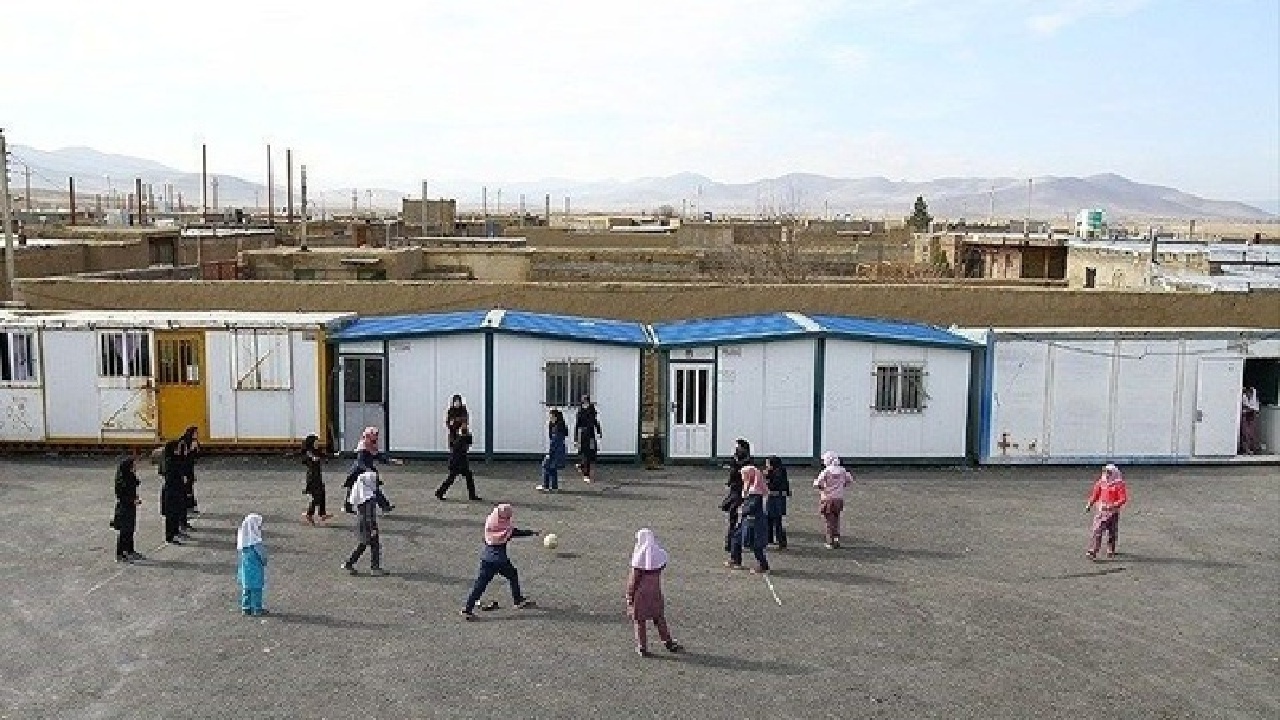 ۱۳۵ مدرسه کانکسی لرستان جایگزین شدند