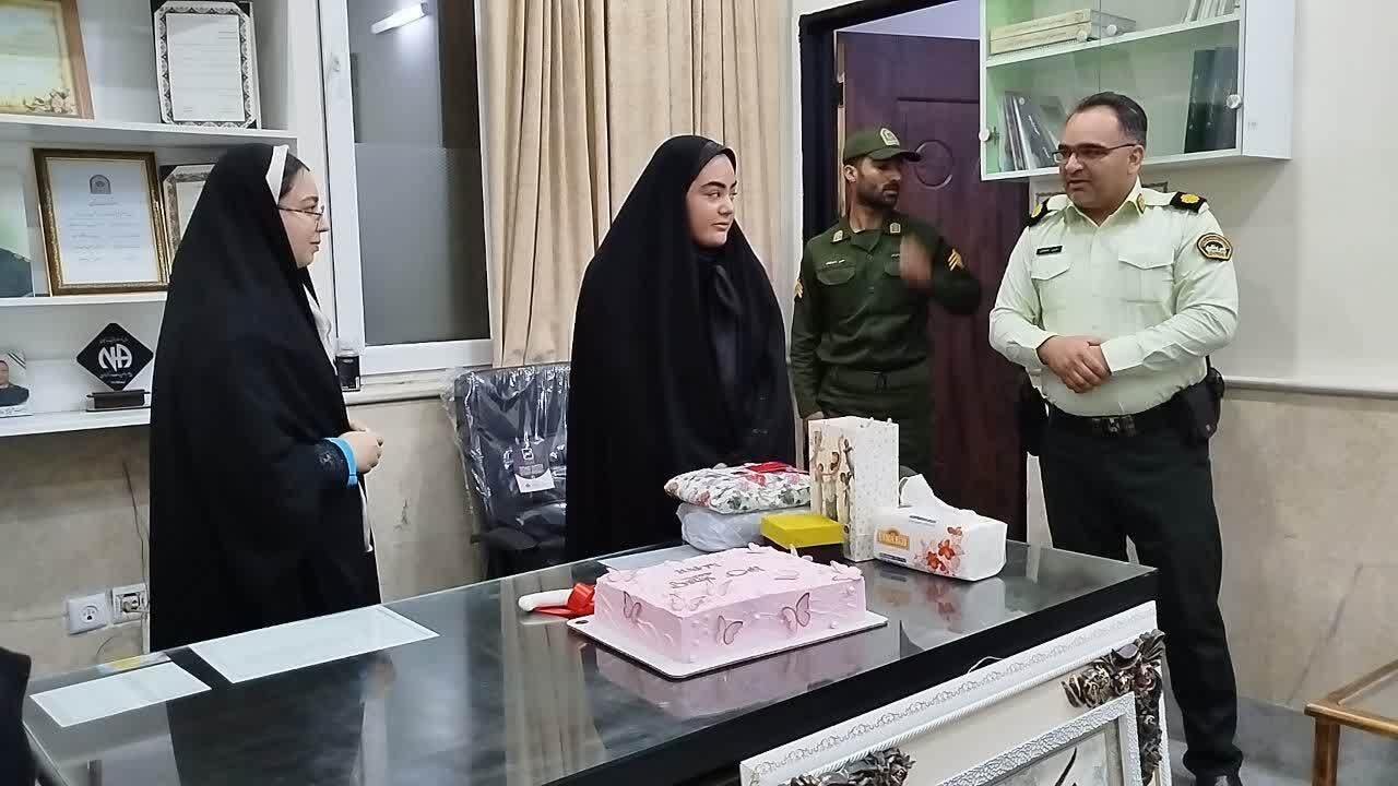 کار زیبای شهدایی همرزم شهید هادی میرآبادی در شب آغاز امامت حضرت مهدی (ع) در کلانتری ۱۴ رحمت نیشابور + عکس و فیلم