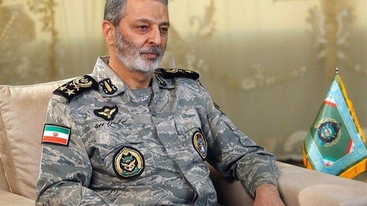 دیدار اعضای کمیسیون امنیت ملی با رئیس ستاد کل نیرو‌های مسلح