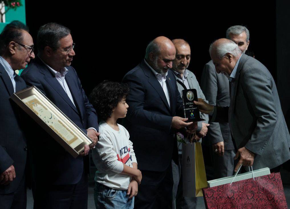 تجلیل صندوق اعتباری هنر از مفاخر فرهنگی و هنری آذربایجان غربی در یازدهمین سفر ملی «هفت بحر هنر» 