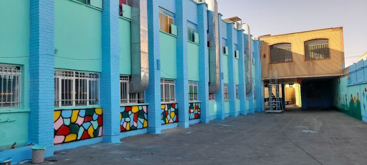 رنگ جهاد و امید بر دیوارهای مدارس قم