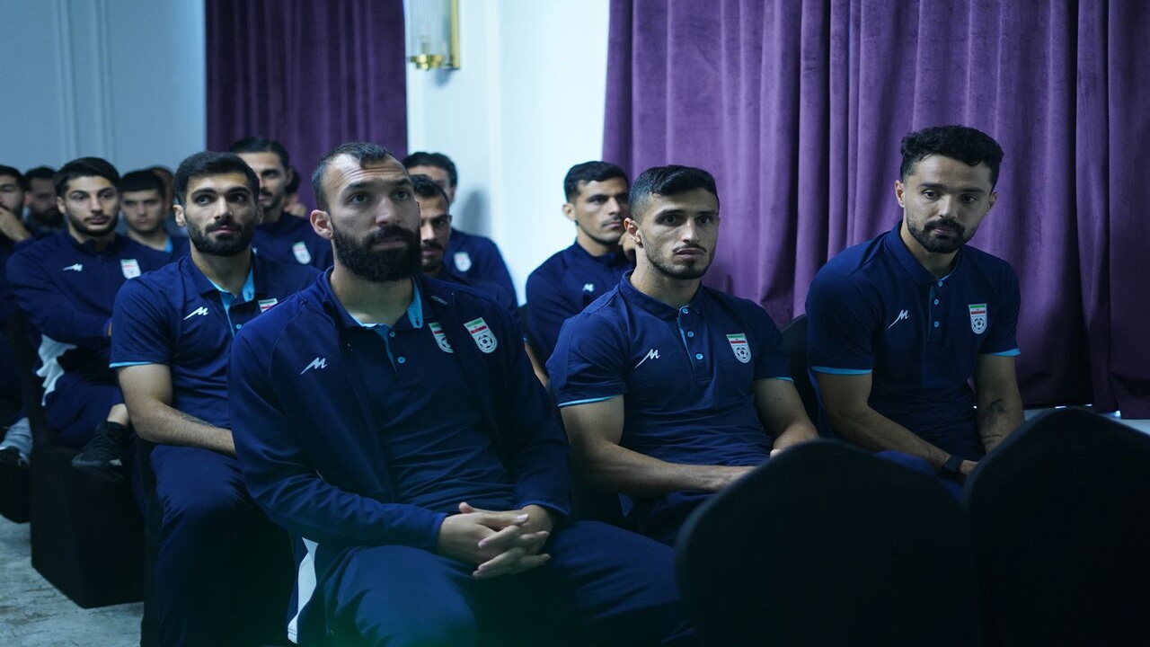 برگزاری جلسه فنی قلعه‌نویی برای بازیکنان