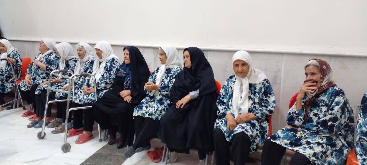 اقدام جالب زوج جوان نیشابوری درخانه سالمندان نیشابور همزمان با آغاز هفته وحدت
