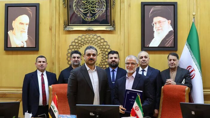 امضای سند ۲۱بندی توسط ایران و عراق